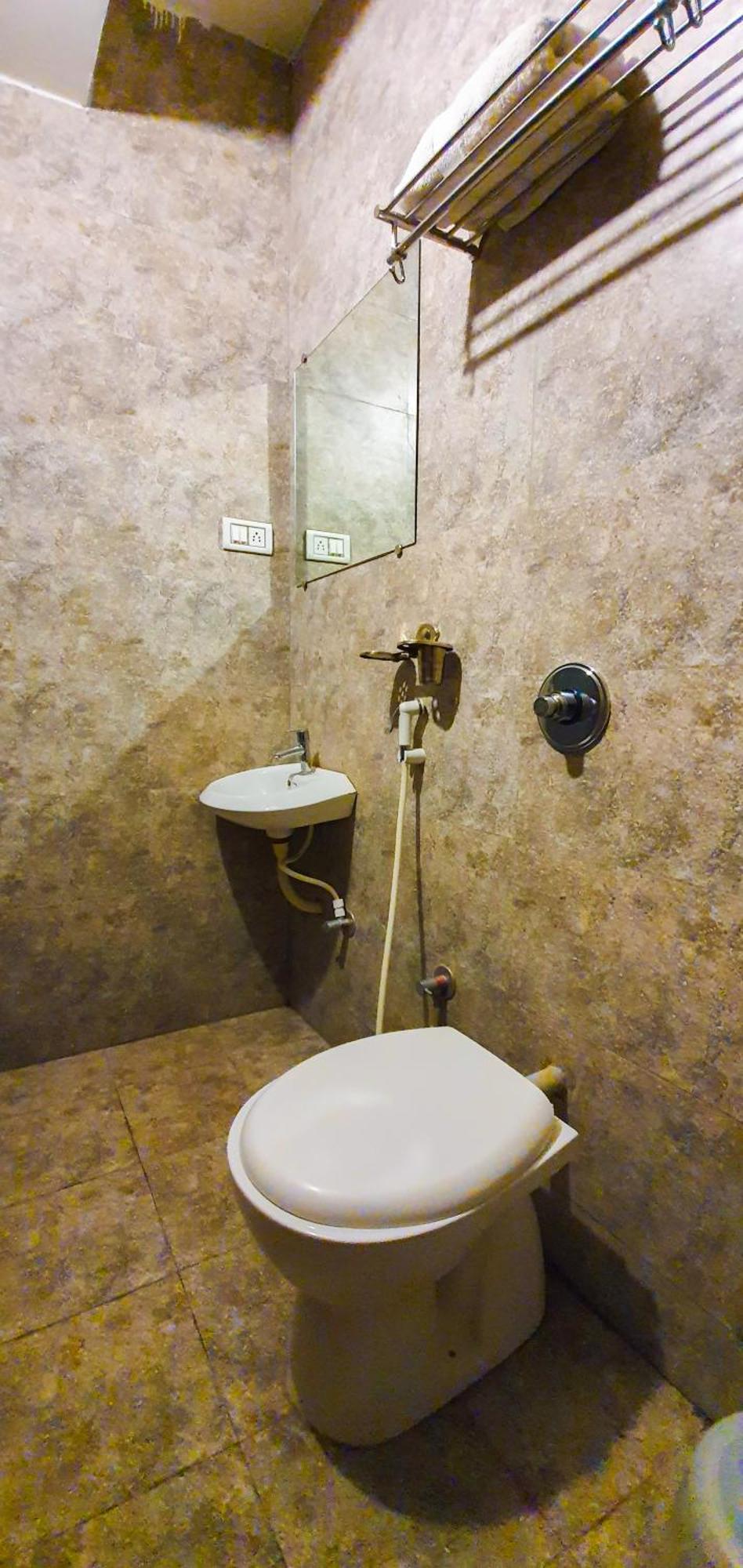 Nova Hotel New Crossroad Раджкот Екстер'єр фото
